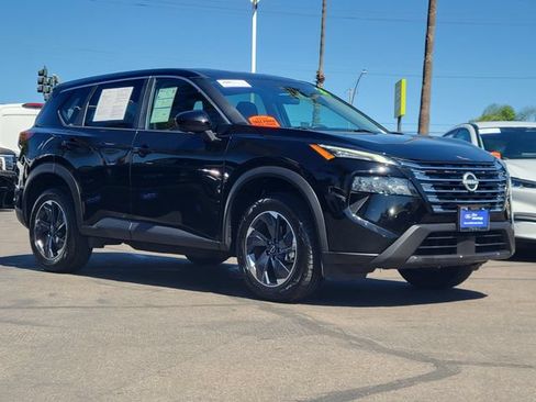 Used 2024 Nissan Rogue SV FWD image 29