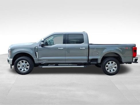 Certified 2025 Ford F250 Lariat w/ Chrome Package AWD/4WD image 8