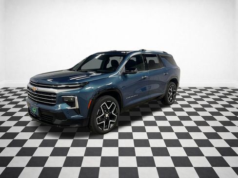 Certified 2026 Chevrolet Traverse High Country w/ LPO, Floor Liner Package AWD/4WD image 5