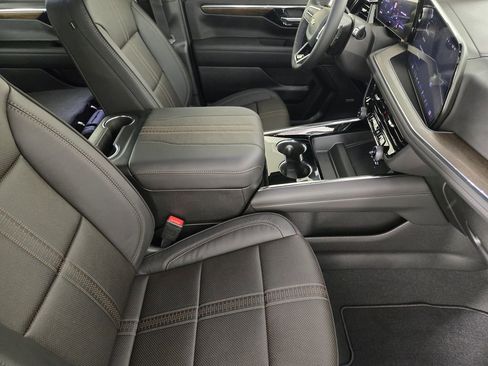 New 2026 Chevrolet Tahoe High Country w/ Sun And Tow Package RWD image 15