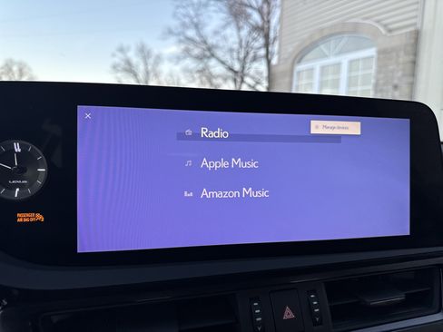 Used 2023 Lexus ES 300h Ultra Luxury image 19