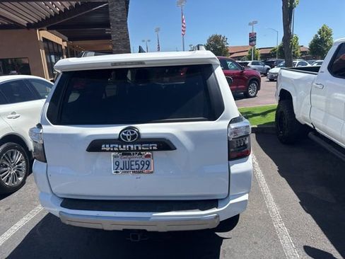 Certified 2023 Toyota 4Runner TRD Off-Road Premium w/ Moonroof Package AWD/4WD image 28