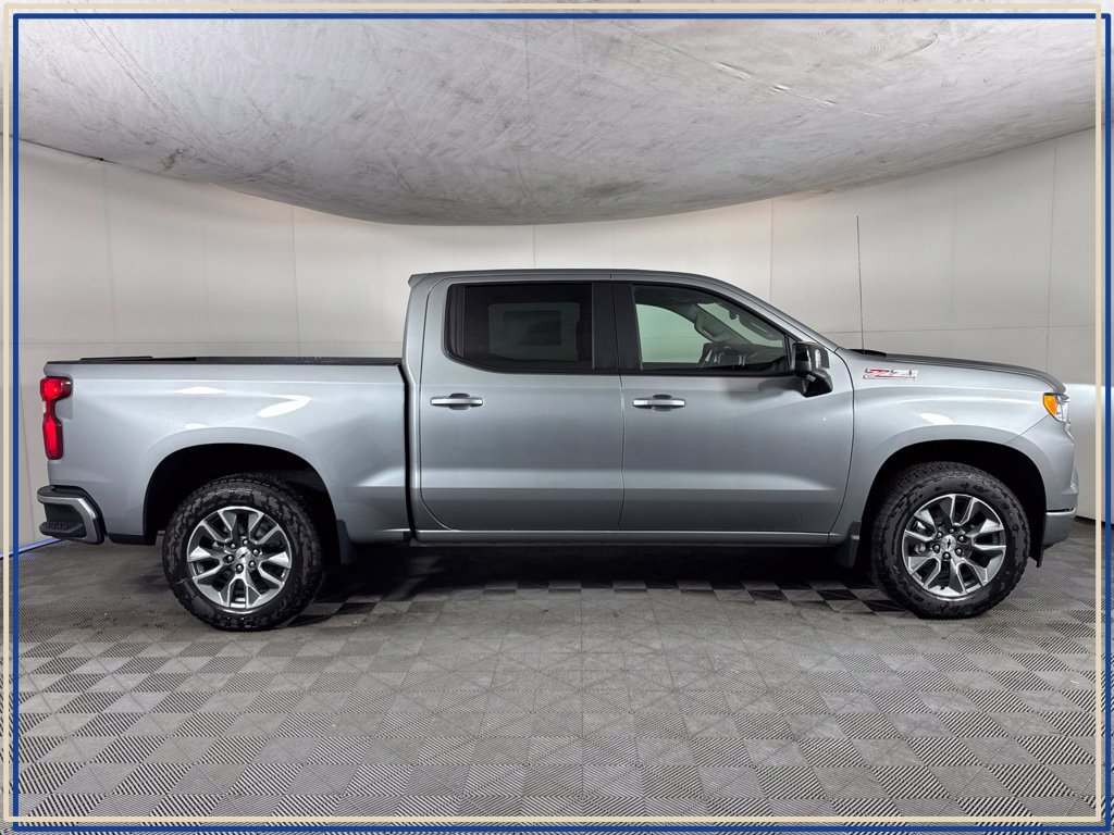 New 2026 Chevrolet Silverado 1500 RST w/ RST All Star Premium Package AWD/4WD image 4