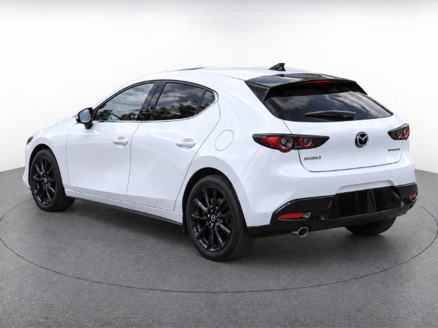 Used 2021 MAZDA MAZDA3 s FWD image 3
