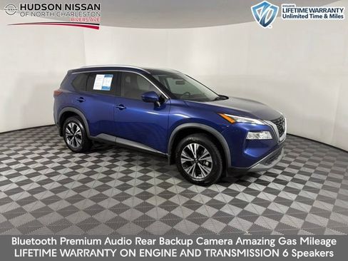 Used 2021 Nissan Rogue SV w/ Premium Package FWD image 1