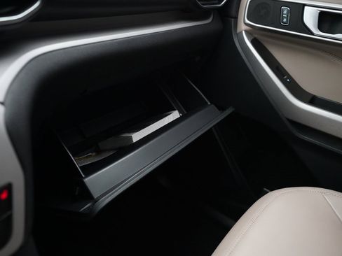 Used 2023 Ford Explorer XLT w/ Equipment Group 202A image 30