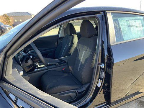 New 2026 Hyundai Elantra SE w/ Cargo Package image 9