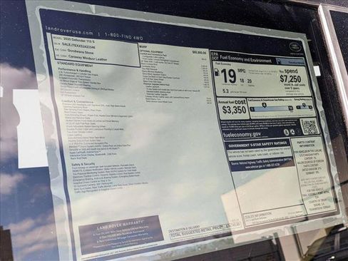 Used 2025 Land Rover Defender 110 S image 20