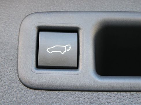 Used 2026 Toyota Highlander Platinum AWD/4WD image 38