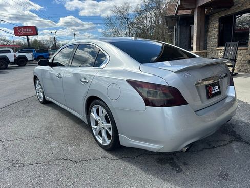 Used 2010 Nissan Maxima 3.5 SV w/ Sport Pkg image 3