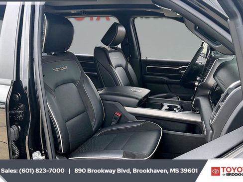Used 2025 RAM 1500 Laramie w/ Night Edition AWD/4WD image 6