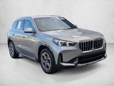 Used 2025 BMW X1 xDrive28i image 3