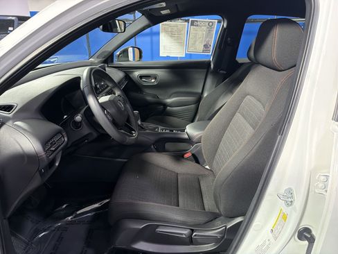 Used 2024 Honda HR-V Sport image 22