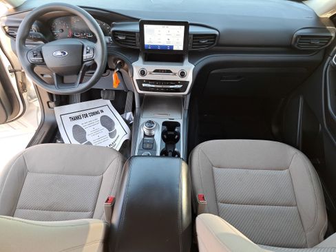 Used 2021 Ford Explorer 4WD image 9