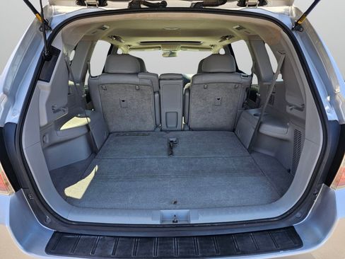 Used 2010 Toyota Highlander Limited AWD/4WD image 17