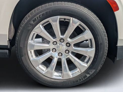 Used 2021 Chevrolet Tahoe High Country AWD/4WD image 11