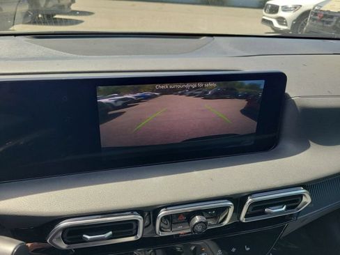 New 2026 Nissan Sentra SV w/ SV Convenience Package FWD image 16
