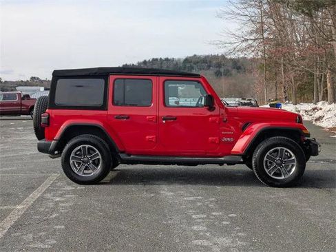 Certified 2018 Jeep Wrangler Unlimited Sahara w/ Dual Top Group image 6