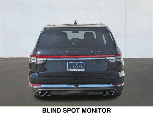 Used 2023 Lincoln Aviator Reserve w/ Equipment Group 201A AWD/4WD image 4