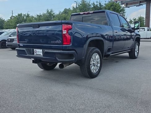 Used 2023 Chevrolet Silverado 2500 High Country w/ Z71 Off-Road Package AWD/4WD image 7