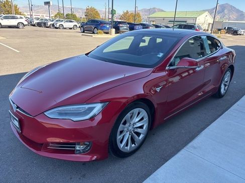 Used 2017 Tesla Model S 75D image 3