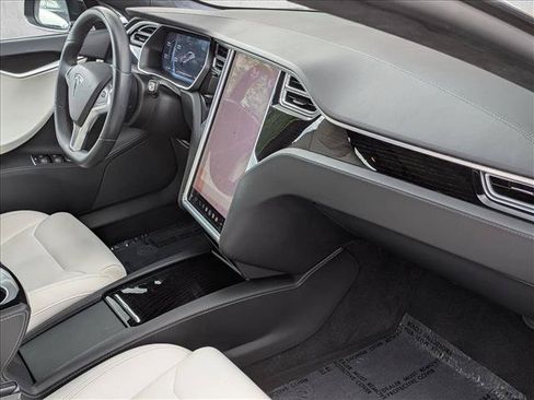Used 2018 Tesla Model S 75D AWD/4WD image 23
