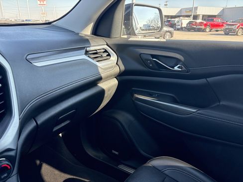 Used 2023 GMC Acadia SLT image 21