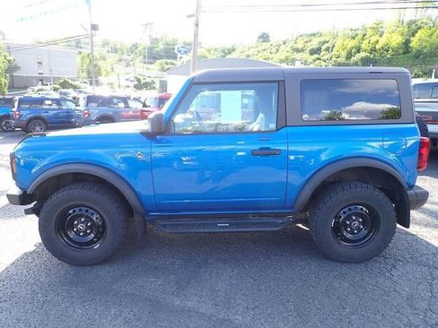 Used 2022 Ford Bronco Black Diamond AWD/4WD image 2