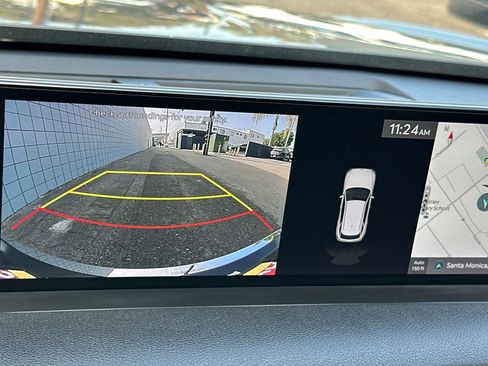 Used 2023 Genesis GV70 2.5T w/ Select Package image 21