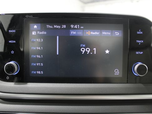 Used 2023 Hyundai Sonata SE FWD image 13