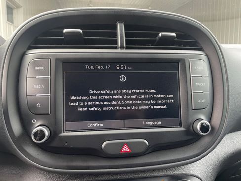 Used 2025 Kia Soul LX w/ LX Technology Package image 20