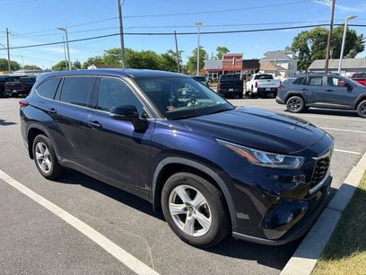 Used 2020 Toyota Highlander LE
