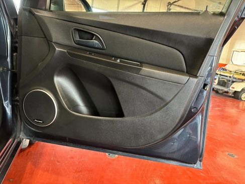 Used 2015 Chevrolet Cruze LT w/ Sun And Sound Package image 31