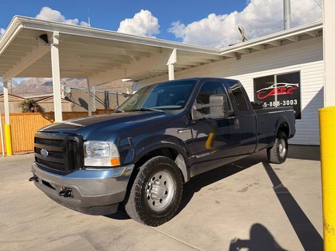 Used 2002 Ford F250 2WD SuperCab Super Duty image 5