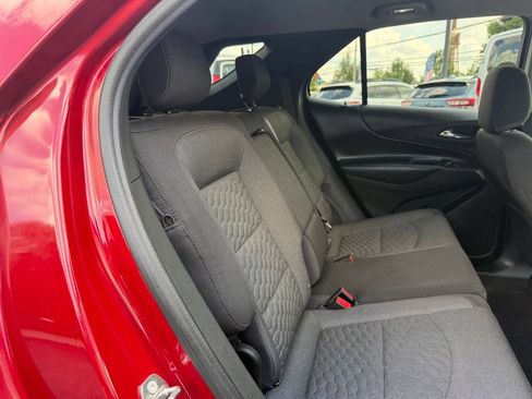 Used 2018 Chevrolet Equinox LT FWD image 26