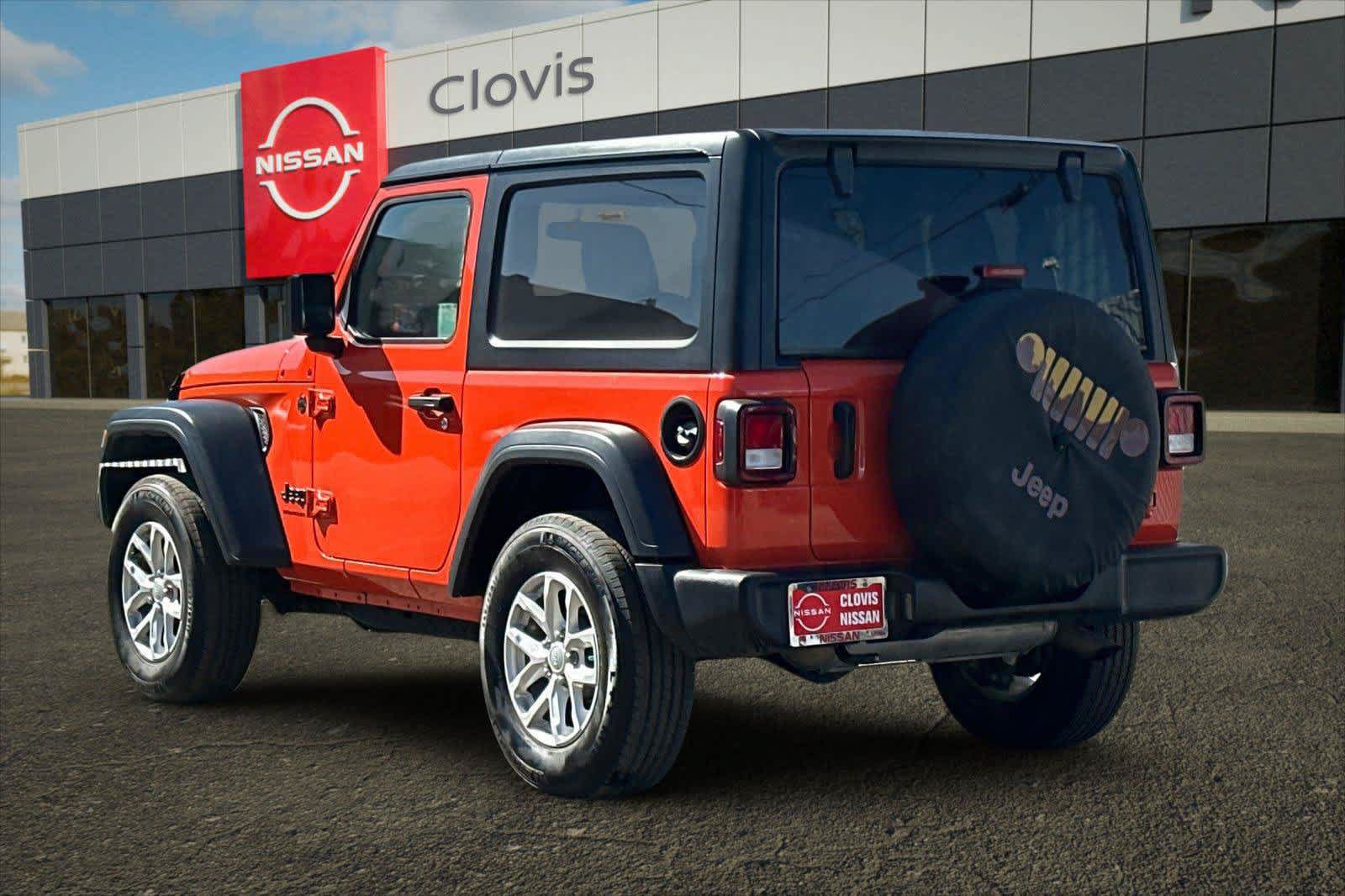 Used 2023 Jeep Wrangler Sport AWD/4WD image 7
