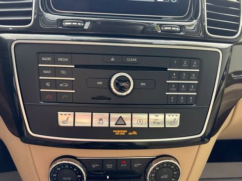 Used 2017 Mercedes-Benz GLS 450 4MATIC image 39