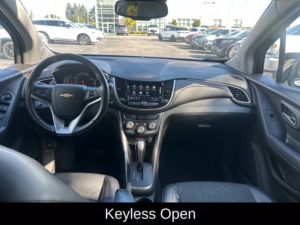Used 2018 Chevrolet Trax LT w/ Redline Edition AWD/4WD image 14
