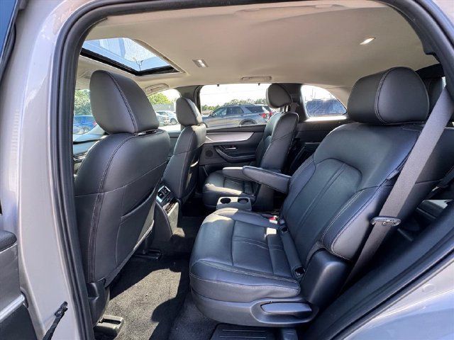 Used 2025 MAZDA CX-90 3.3 Turbo w/ Preferred Package AWD/4WD image 13
