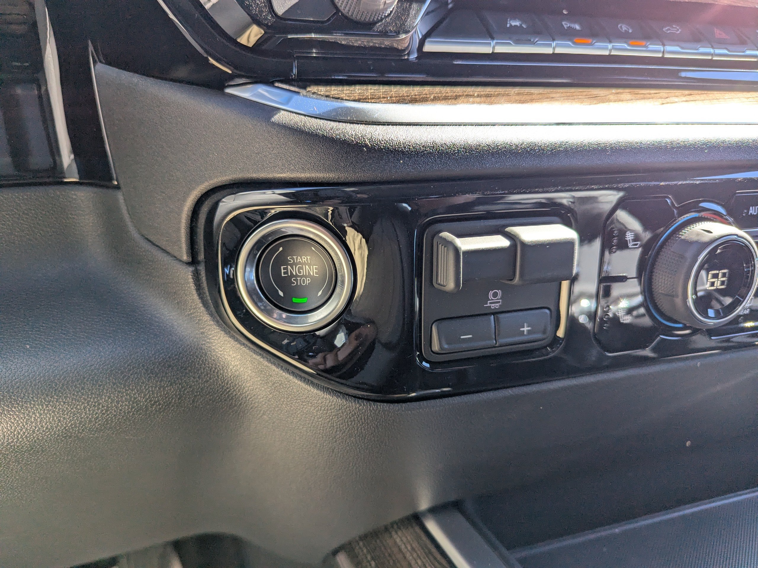 New 2026 Chevrolet Silverado 1500 RST AWD/4WD image 18