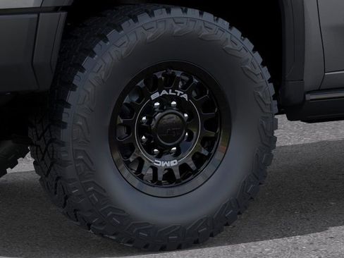 New 2026 GMC Sierra 2500 AT4X image 10