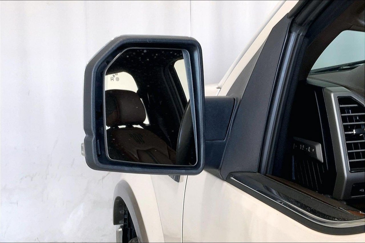 Used 2018 Ford F150 King Ranch w/ Equipment Group 601A Luxury AWD/4WD image 10