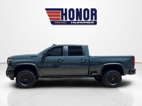 Used 2026 Chevrolet Silverado 2500 ZR2 AWD/4WD image 7