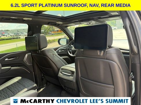 Used 2022 Cadillac Escalade ESV Sport Platinum w/ LPO, ONYX Package AWD/4WD image 38