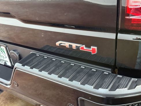 Used 2024 GMC Sierra 1500 AT4 w/ Technology Package AWD/4WD image 53