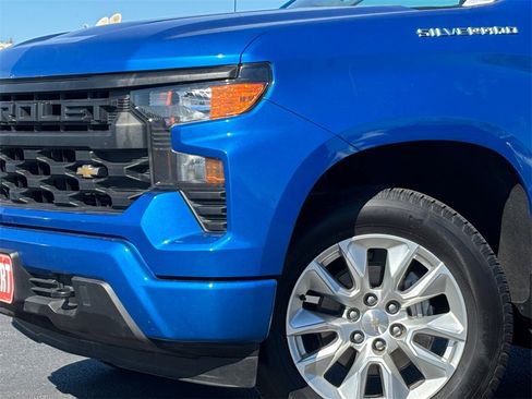 Certified 2023 Chevrolet Silverado 1500 Custom image 3