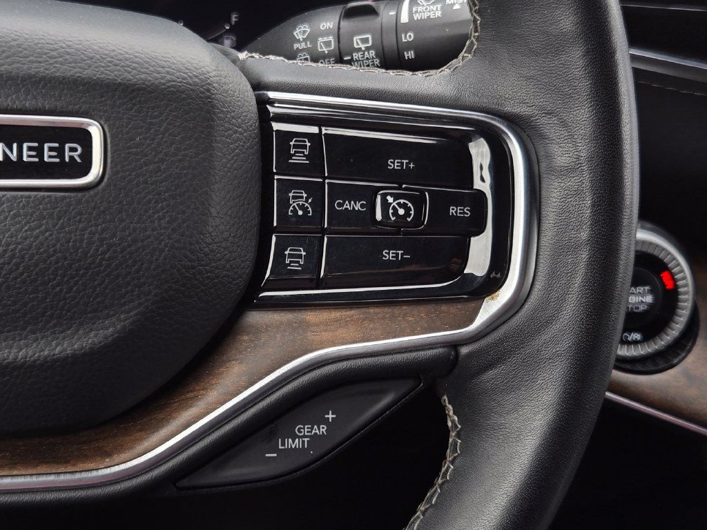 Used 2024 Jeep Grand Wagoneer L 4WD image 32