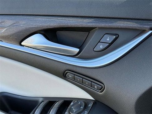 New 2024 Buick Enclave Avenir w/ Avenir Technology Package image 23