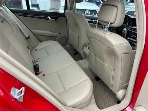 Used 2014 Mercedes-Benz C 300 4MATIC Sedan image 28
