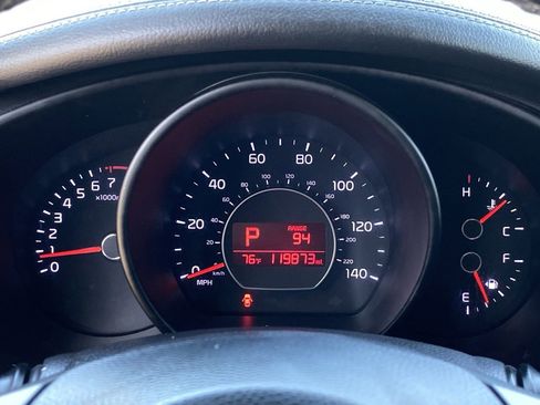 Used 2016 Kia Soul ! FWD image 31